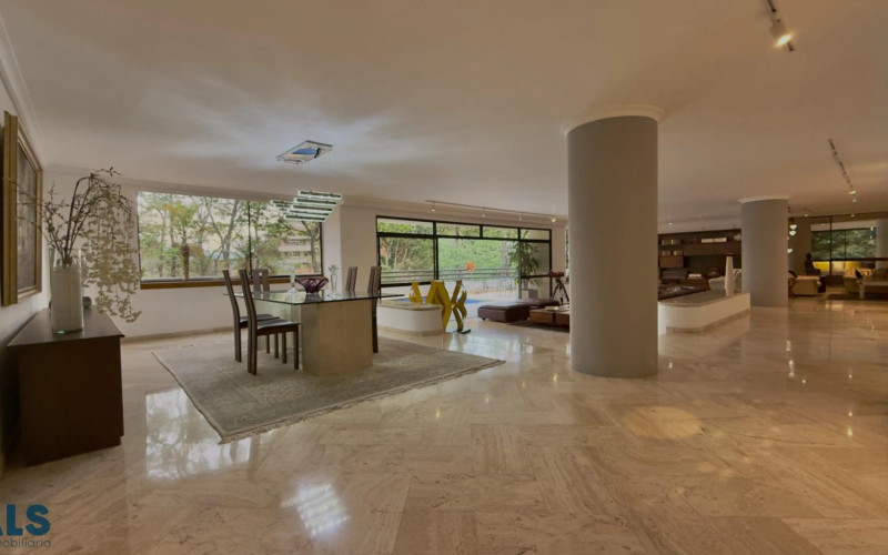 Apartamento en Medellín en El Campestre