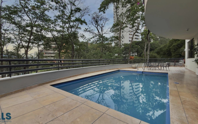 Apartamento en Medellín en El Campestre