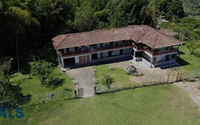 Casa en Tarso en Cauca Viejo