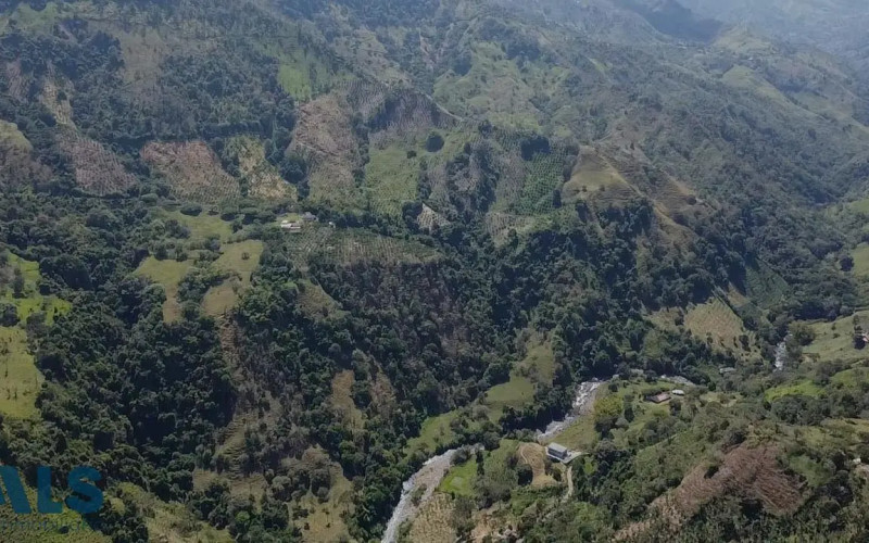 Casa en Tarso en Cauca Viejo
