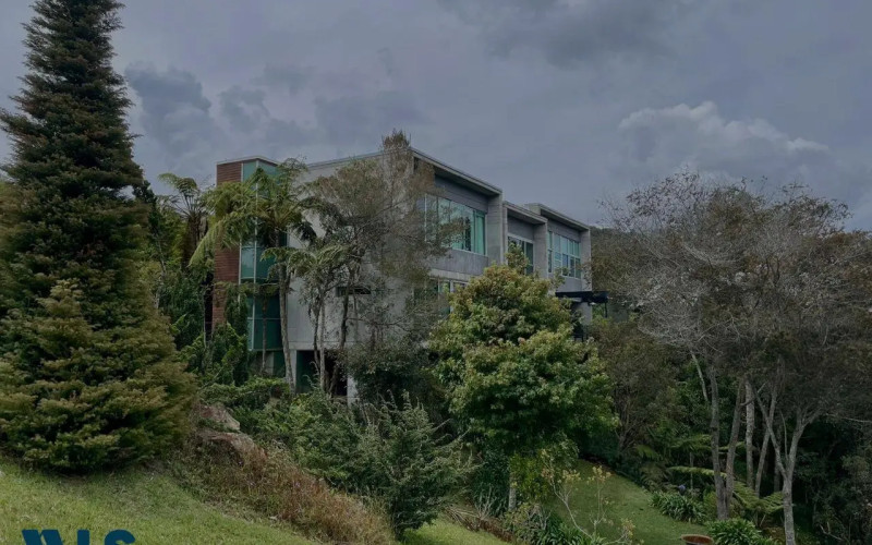 Casa en Envigado en Alto de las Palmas