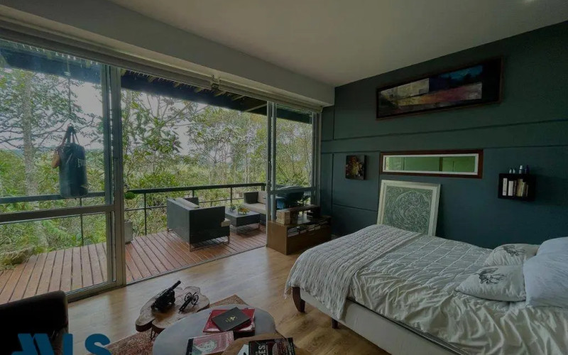 Casa en Envigado en Alto de las Palmas
