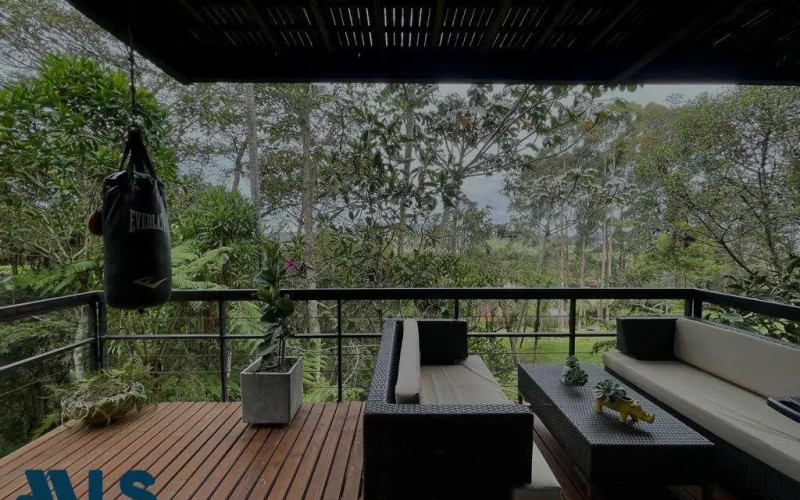 Casa en Envigado en Alto de las Palmas