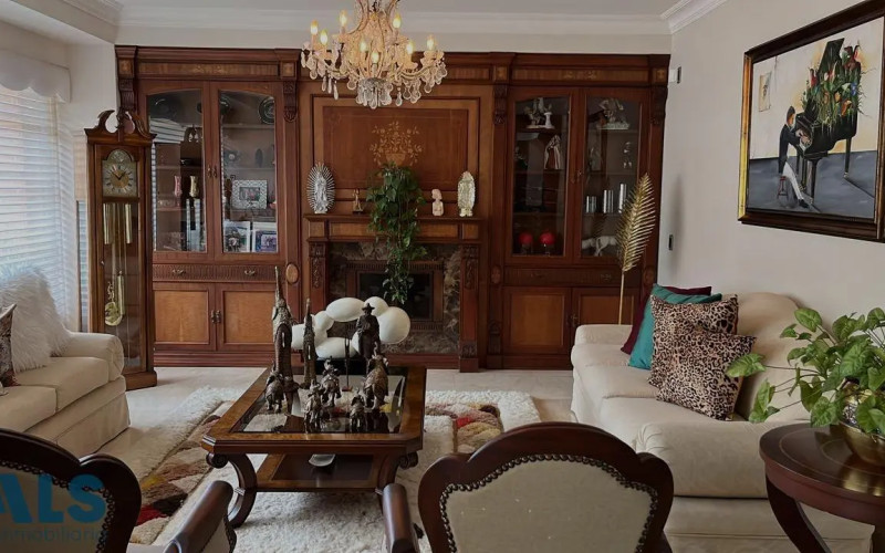 Casa en Medellín en La Calera