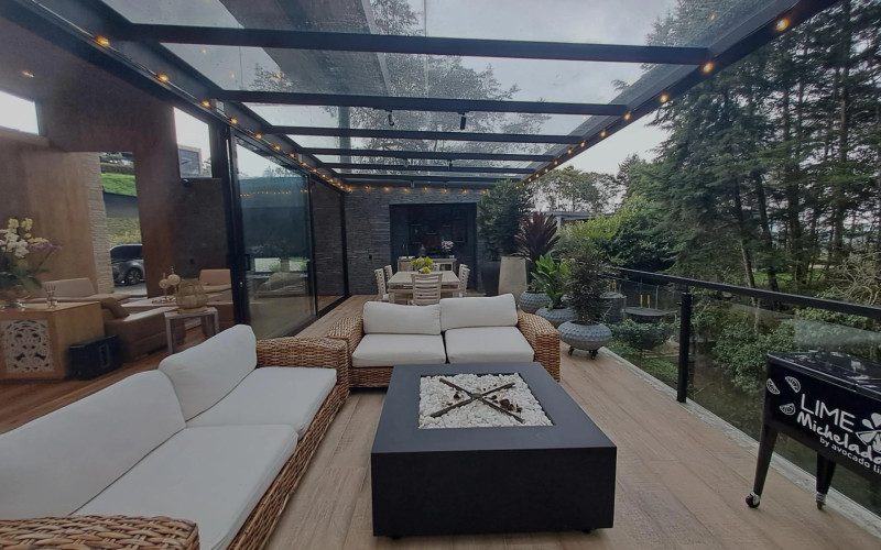 Casa en Envigado en Alto de las Palmas