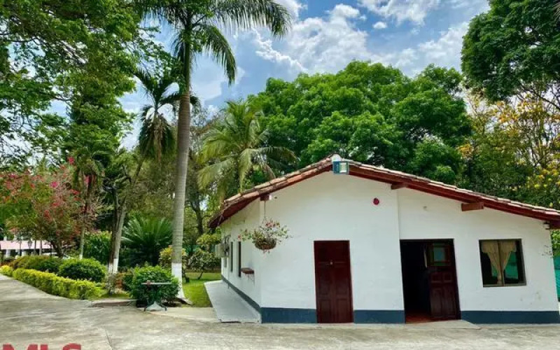 Finca Recreativa en Santa Fe de Antioquia en V. Sorrento