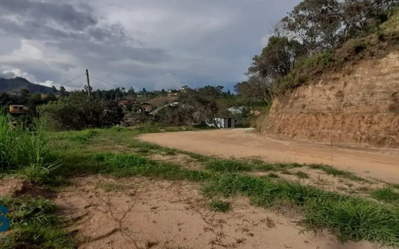 Lote Residencial en Guarne en V. Chaparral