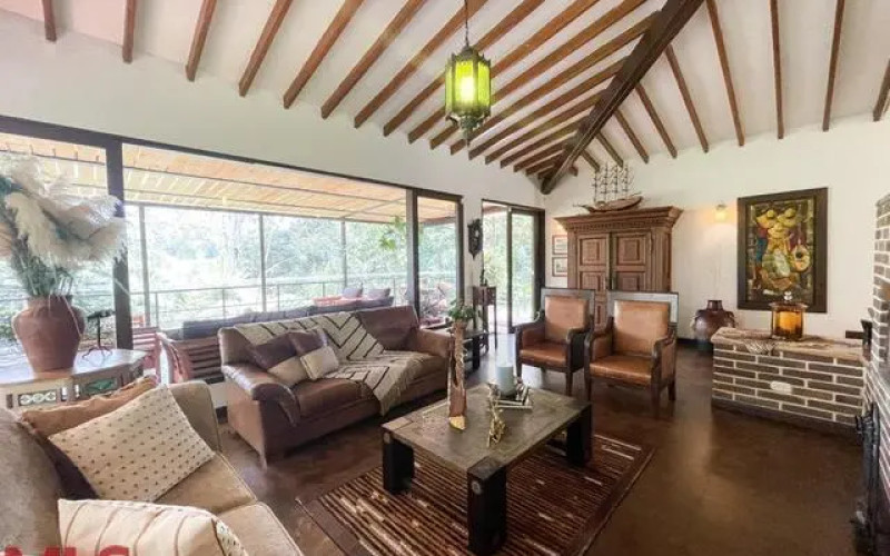 Casa en Envigado en Alto de las Palmas