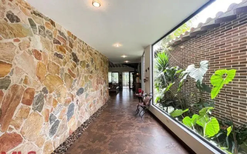 Casa en Envigado en Alto de las Palmas