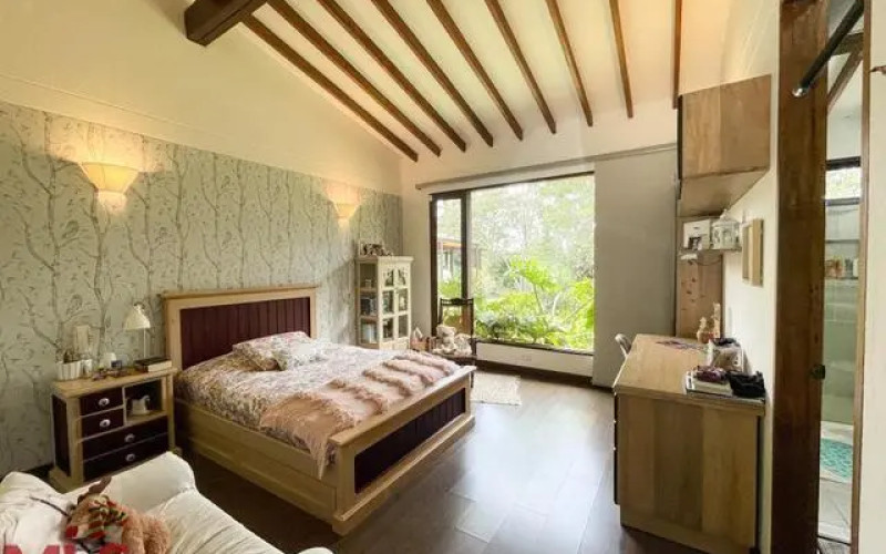 Casa en Envigado en Alto de las Palmas