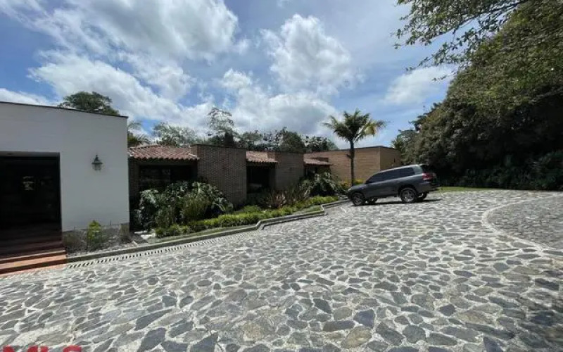 Casa en Envigado en Alto de las Palmas