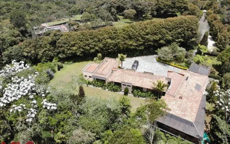 Casa en Envigado en Alto de las Palmas