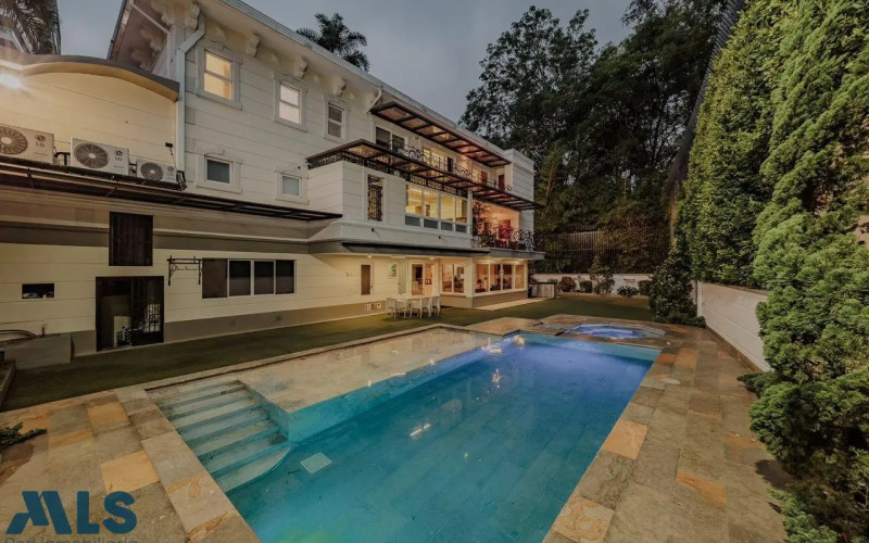 Casa en Medellín en San Lucas
