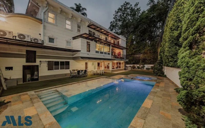 Casa en Medellín en San Lucas