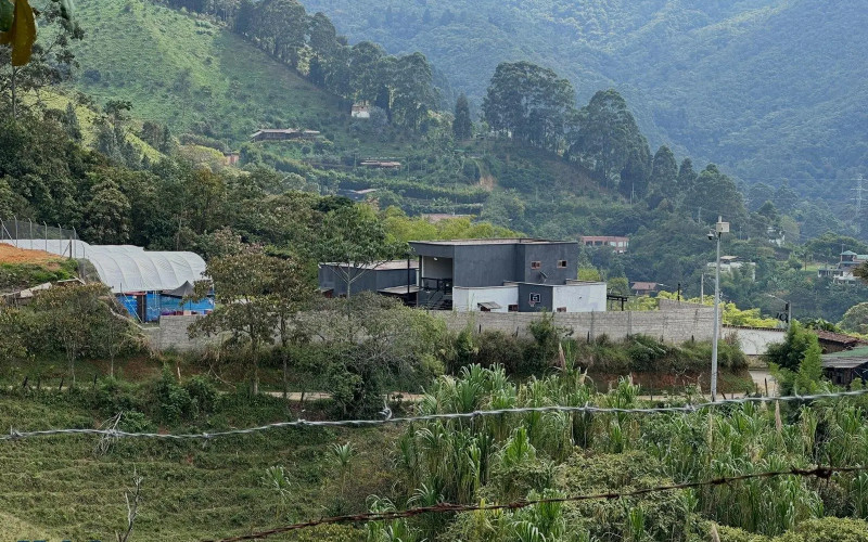 Casa en Sabaneta en Las Lomitas