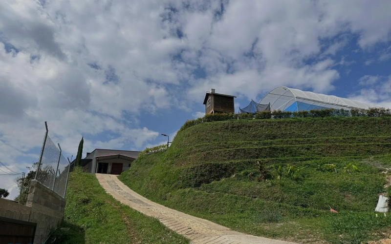 Casa en Sabaneta en Las Lomitas