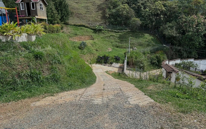 Casa en Sabaneta en Las Lomitas