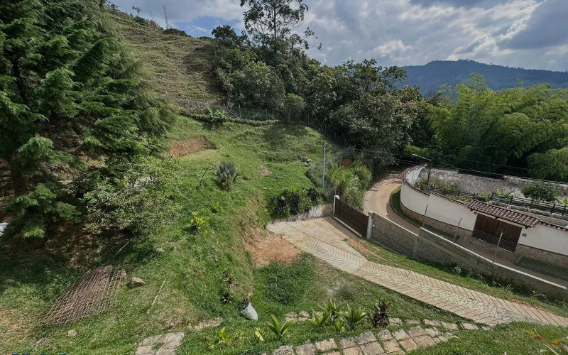 Casa en Sabaneta en Las Lomitas