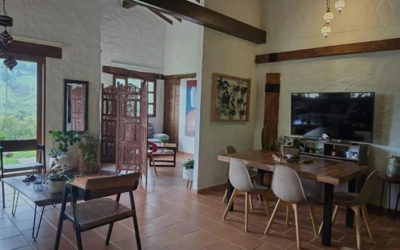 Casa en La Estrella en La Tablaza