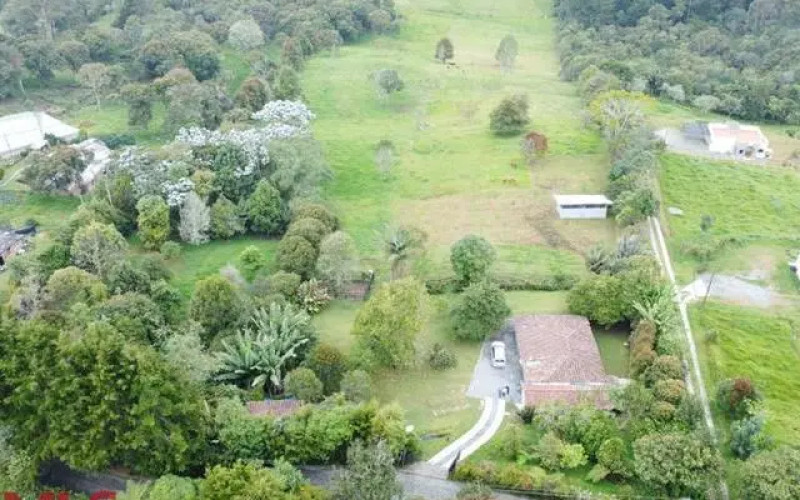 Lote Residencial en Envigado en V. Perico