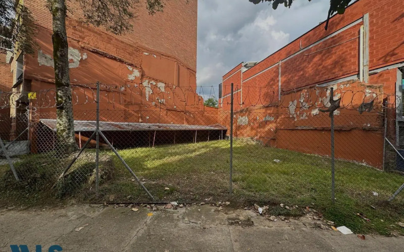 Lote Residencial en Medellín en Bolivariana