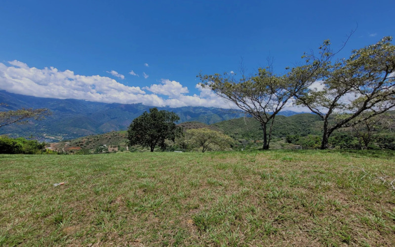 Lote Residencial en San Jerónimo en V. Loma Hermosa