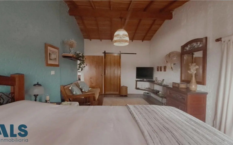 Casa en Copacabana en V. Quebrada Arriba