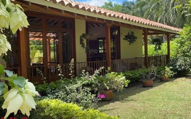 Casa en Anapoima en Altos del Condado