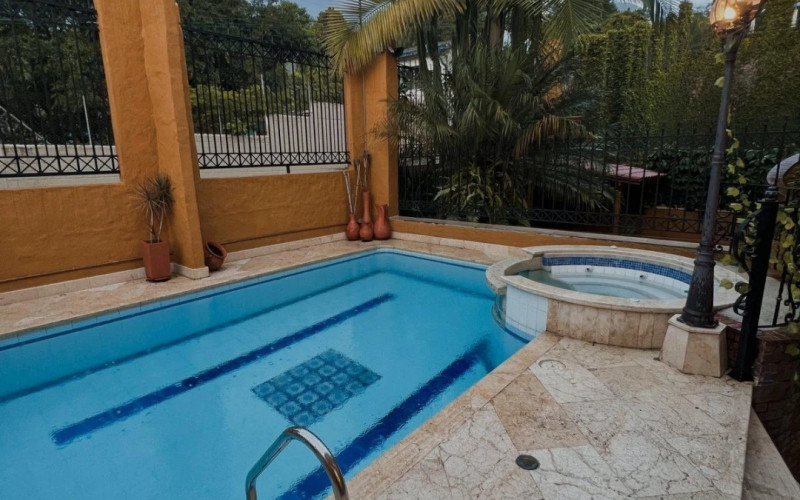 Casa en Envigado en Loma del Escobero
