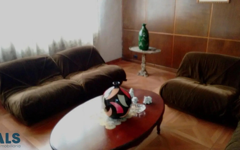 Casa en Medellín en Prado