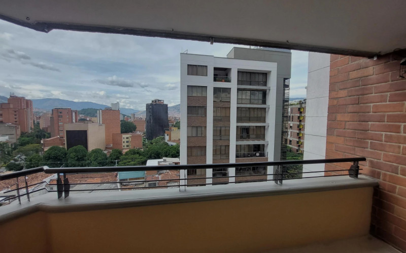 Apartamento en Medellín en Laureles