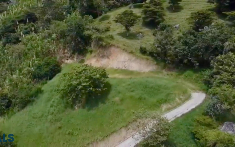 Lote Residencial en Girardota en V. La Matica, parte baja