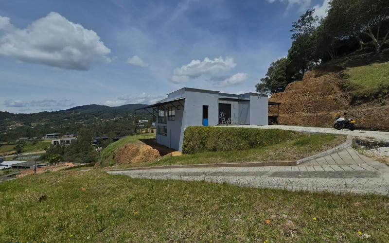 Casa en Envigado en Loma del Escobero