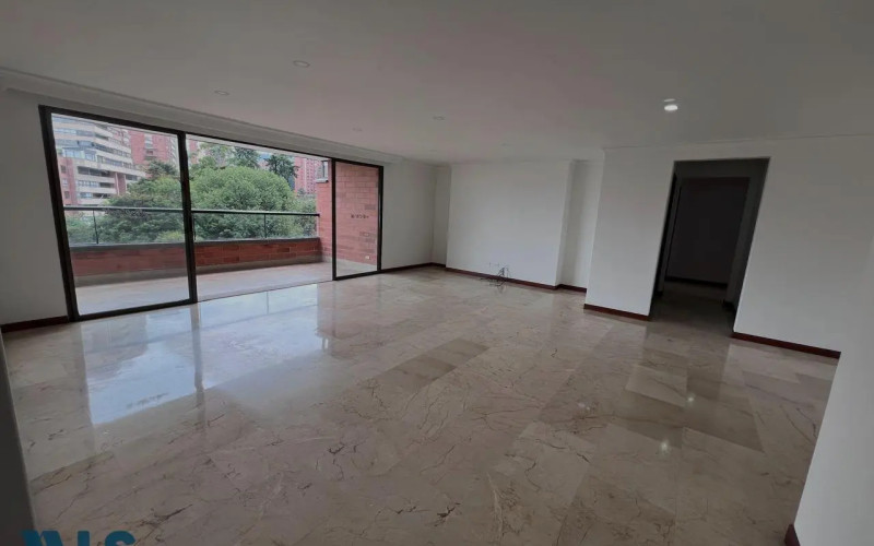 Apartamento en Medellín en El Tesoro