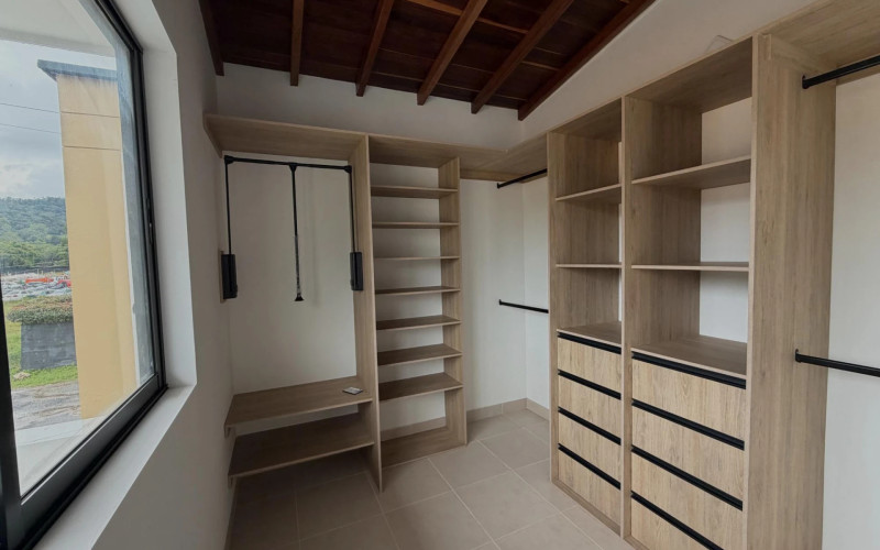 Casa en La Ceja en V. El Tambo
