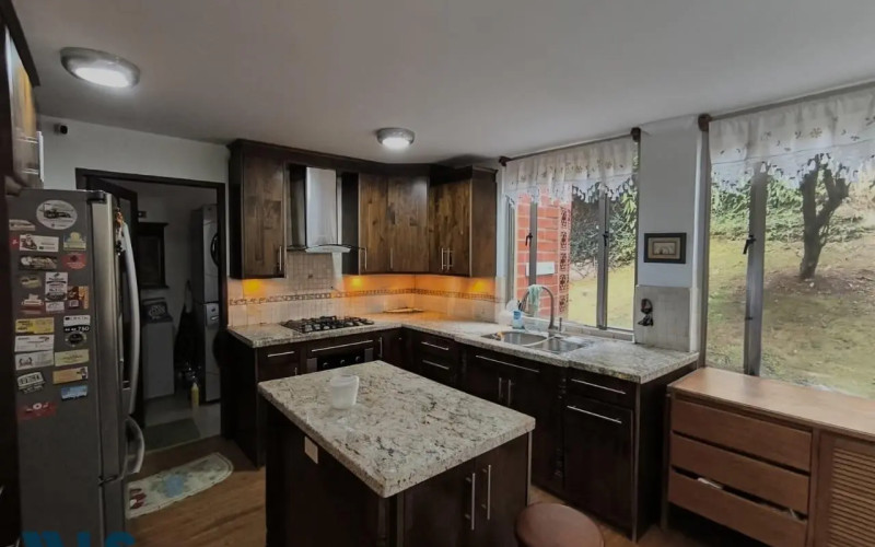 Casa en Sabaneta en Las Lomitas