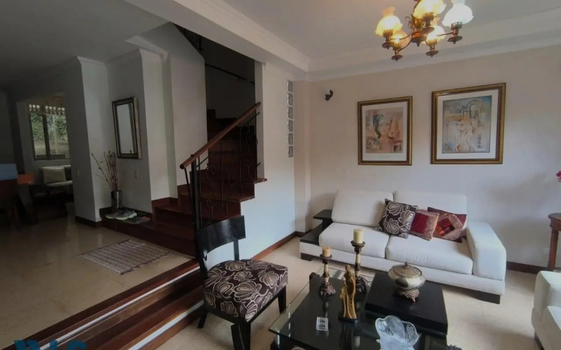 Casa en Sabaneta en Las Lomitas