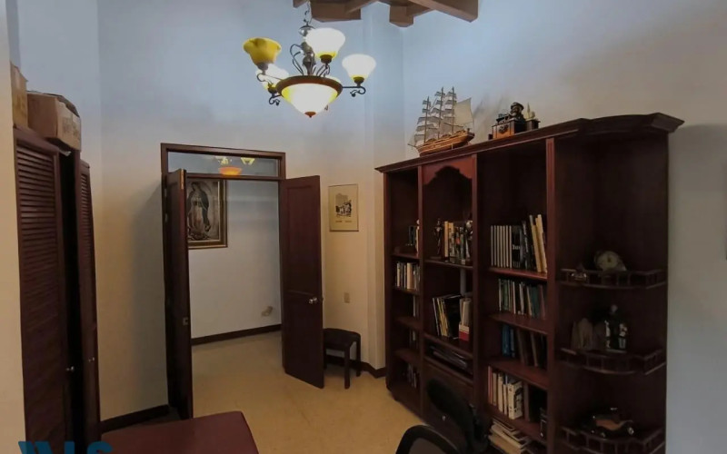 Casa en Sabaneta en Las Lomitas