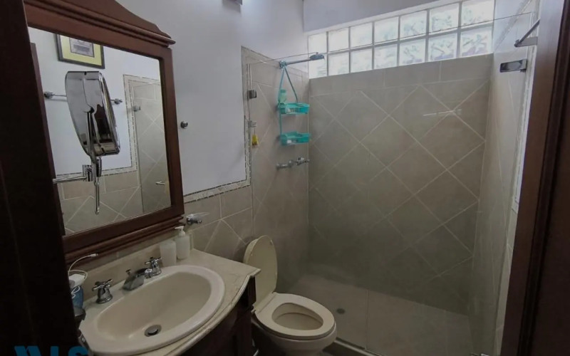 Casa en Sabaneta en Las Lomitas