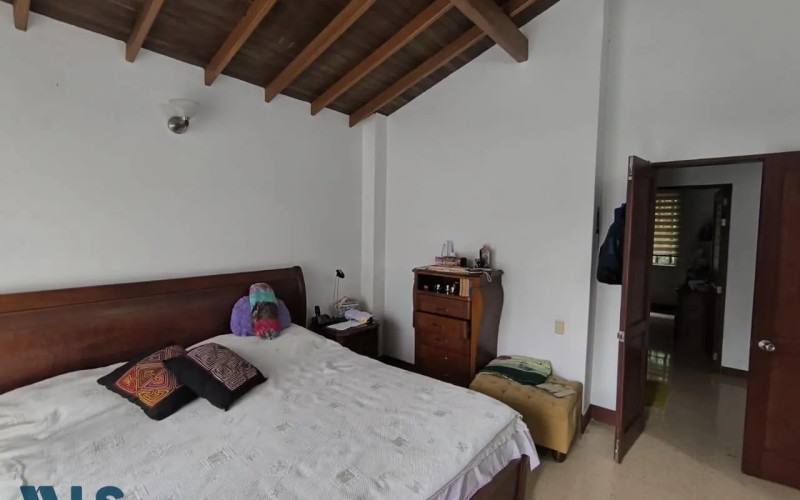 Casa en Sabaneta en Las Lomitas