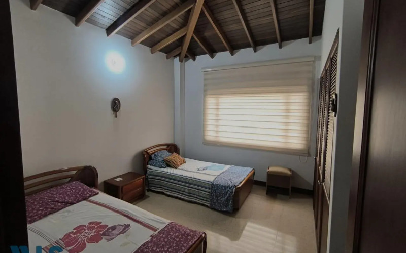 Casa en Sabaneta en Las Lomitas