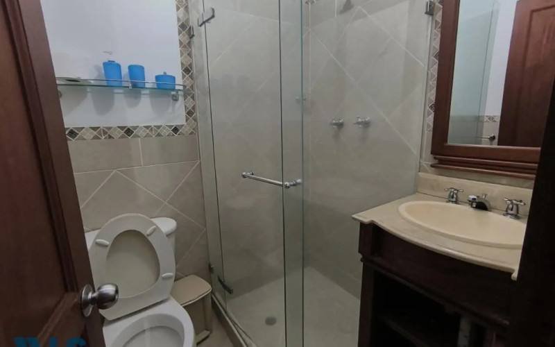 Casa en Sabaneta en Las Lomitas