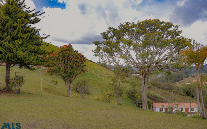 Lote Residencial en San Vicente en Urbano