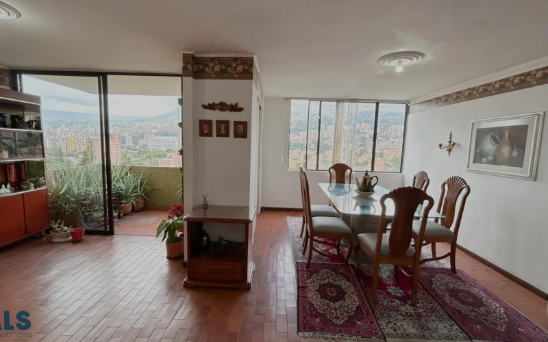Apartamento en Envigado en El Portal