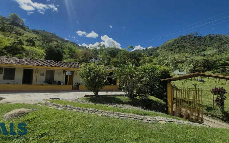Finca Recreativa en Barbosa en Rural