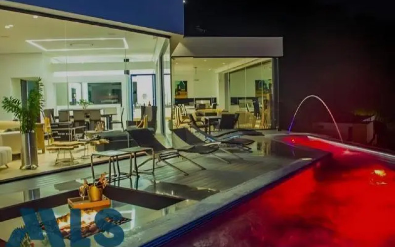 Casa en Medellín en Las Palmas