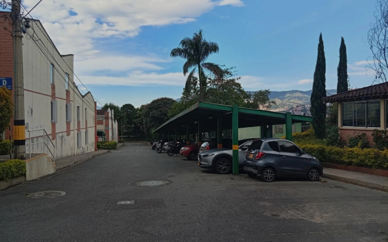 Casa en Medellín en El Rincón