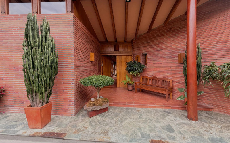 Casa en El Retiro en V. La Fe