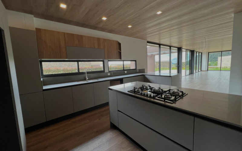 Casa en Envigado en Alto de las Palmas