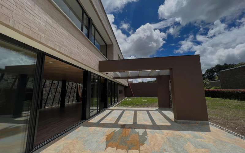 Casa en Envigado en Alto de las Palmas